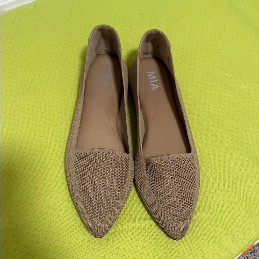 MIA Women's Brown Mesh Flats